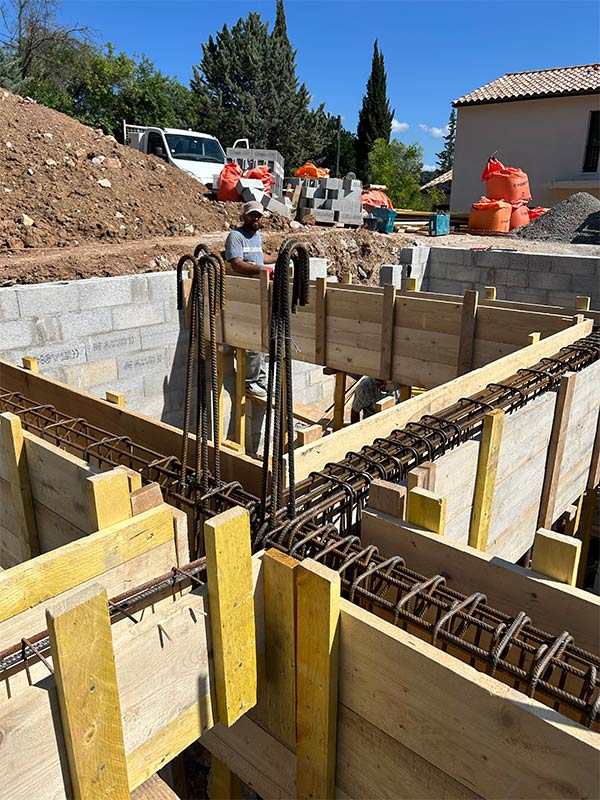 Maison en construction à Meyreuil dans les Bouches-du-Rhône