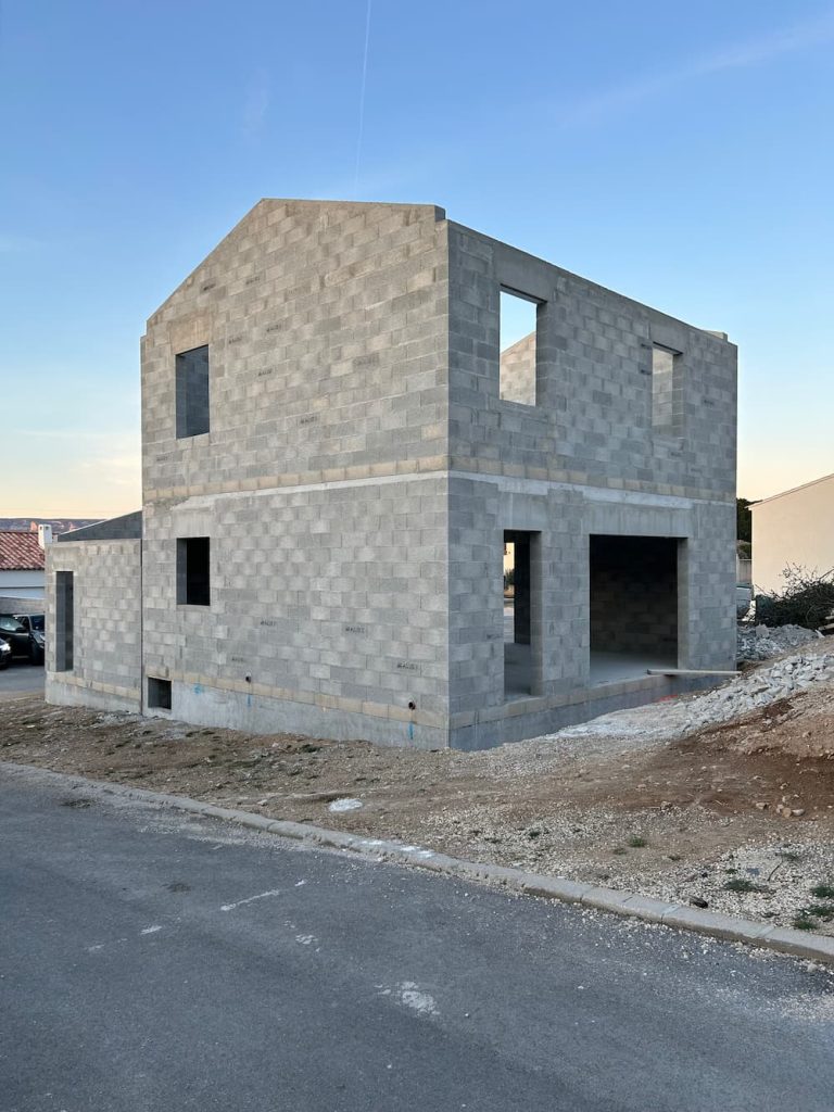 Construction d’une maison à étage pour un constructeur réputé – Alleins